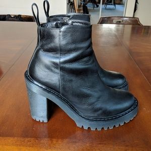 Dr. Marten Magdalena Heeled Ankle Boot Size UK 5